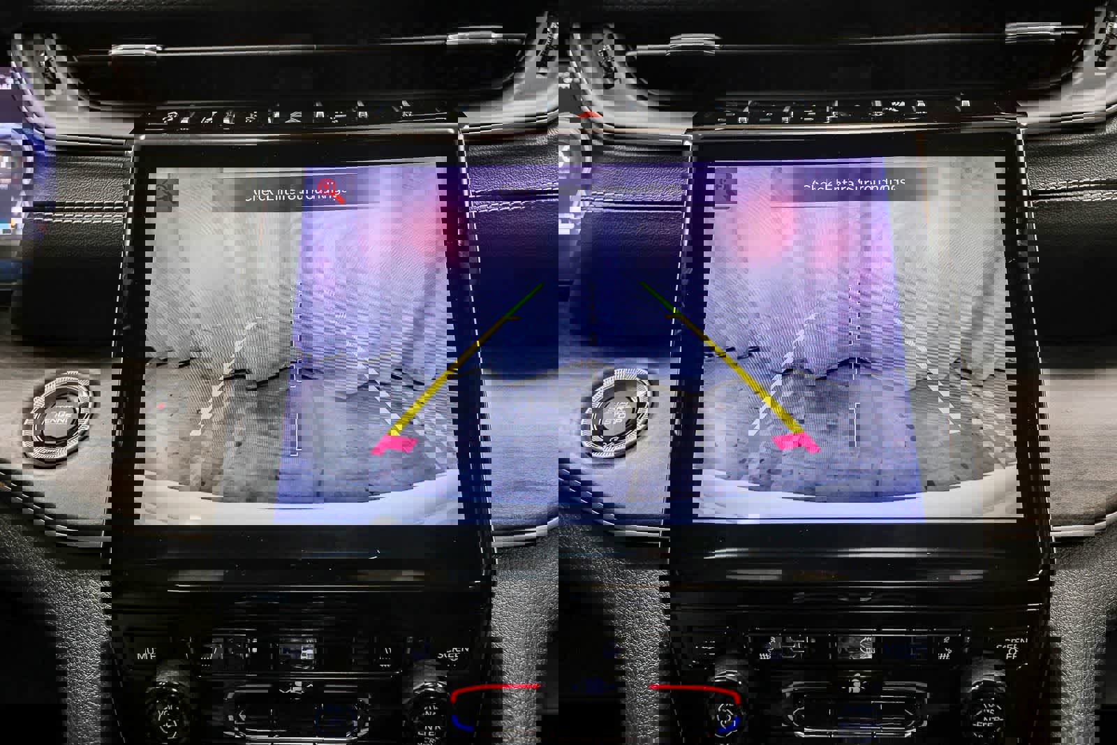 Used 2023 Jeep Grand Cherokee Limited w/ Black Appearance Package image 30