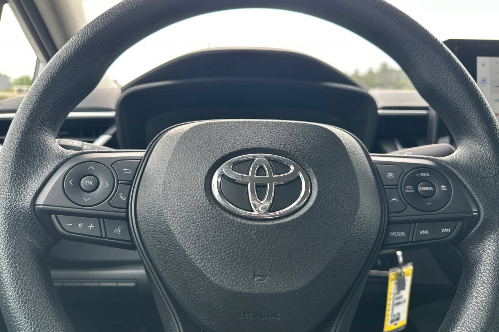 Used 2023 Toyota Corolla LE FWD image 18