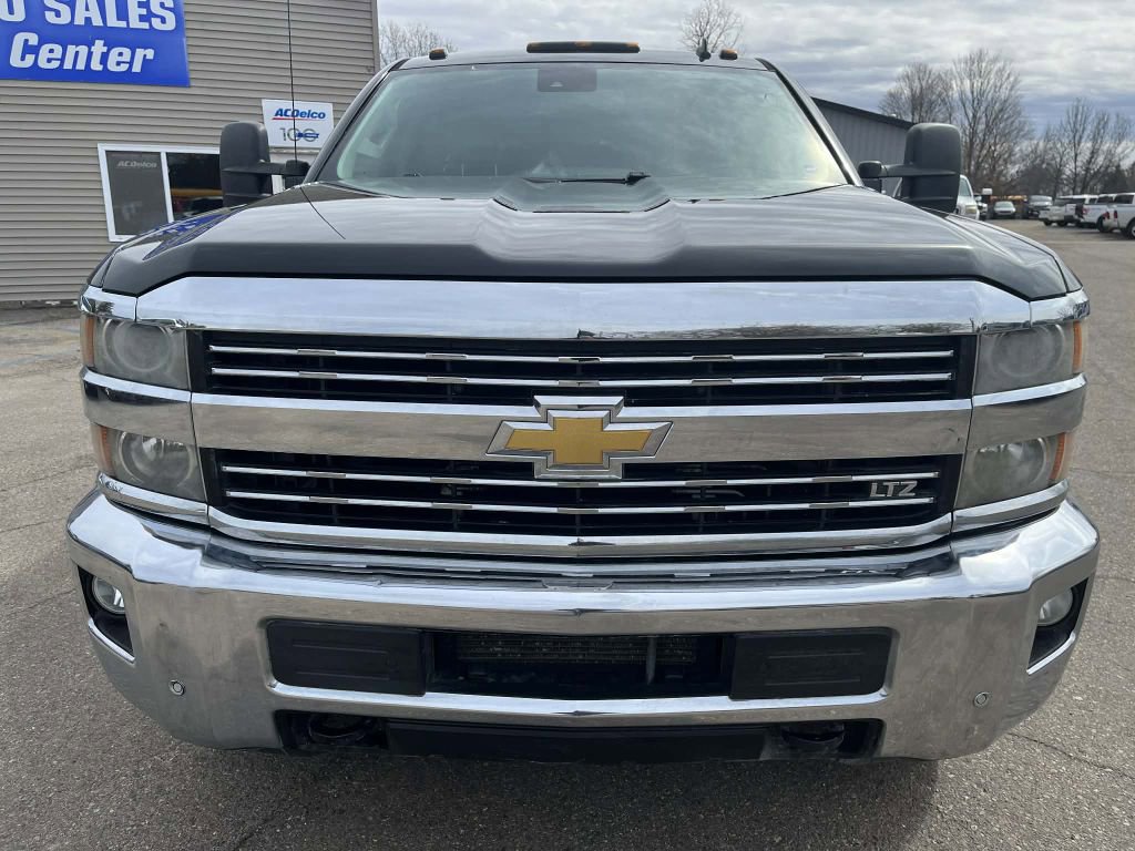 Used 2015 Chevrolet Silverado 3500 LTZ w/ Duramax Plus Package image 3