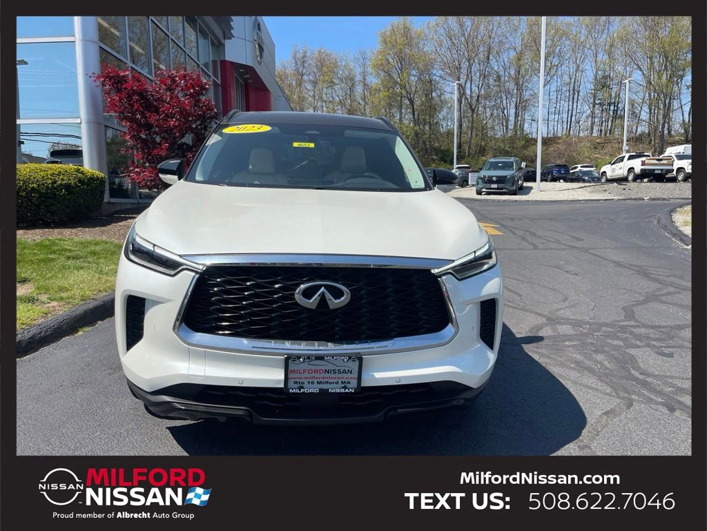 Used 2023 INFINITI QX60 Luxe w/ Cargo Package AWD/4WD image 8