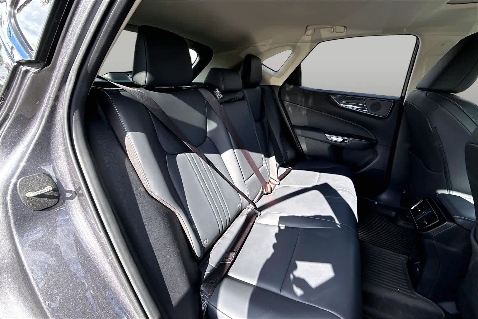 Used 2025 Lexus NX 350h AWD w/ Accessory Package (2T) image 19