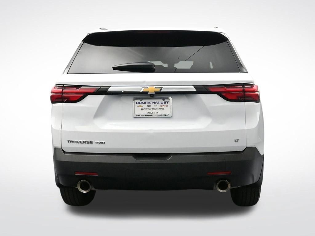 Used 2023 Chevrolet Traverse LT w/ LPO, Floor Liner Package AWD/4WD image 4
