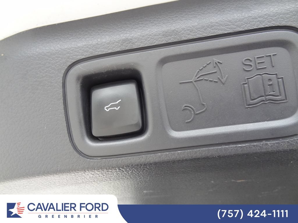 Certified 2024 Ford Expedition XLT AWD/4WD image 12