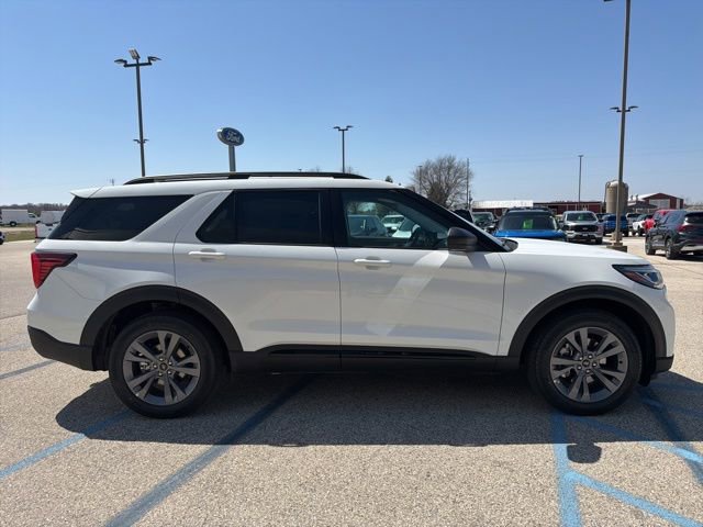 New 2026 Ford Explorer Active AWD/4WD image 7