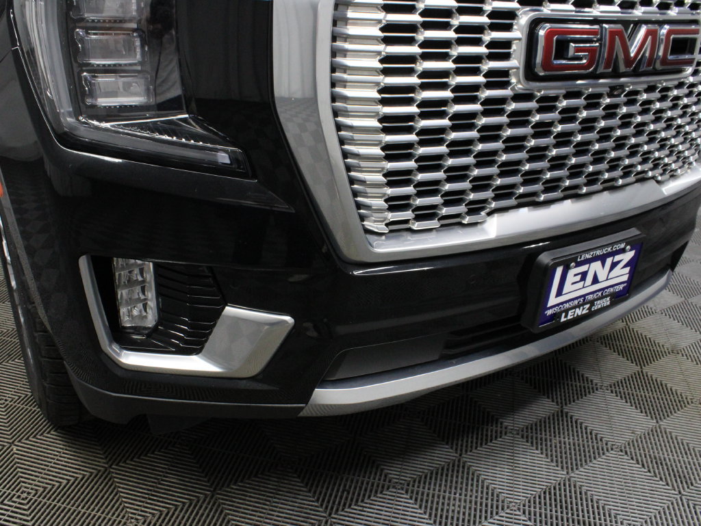 Used 2023 GMC Yukon XL Denali w/ Advanced Technology Package AWD/4WD image 61