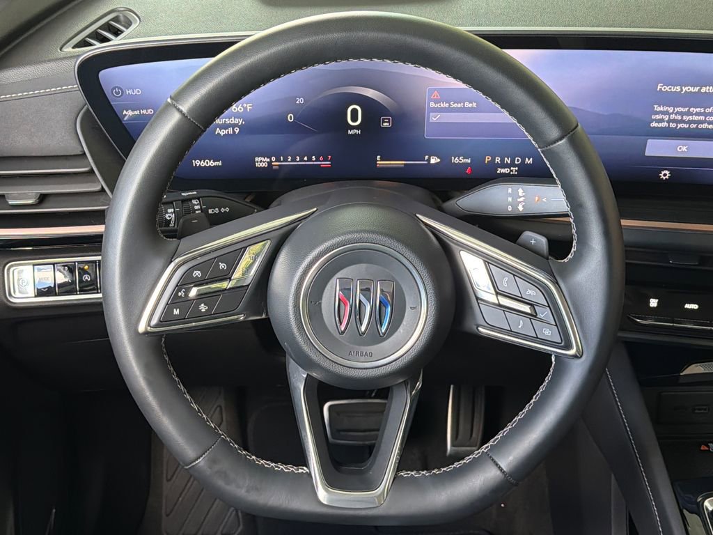 Used 2025 Buick Envision Sport Touring image 4