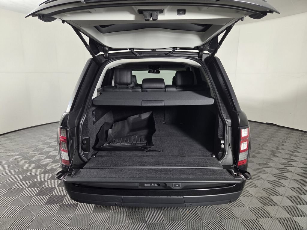 Used 2015 Land Rover Range Rover Supercharged AWD/4WD image 27