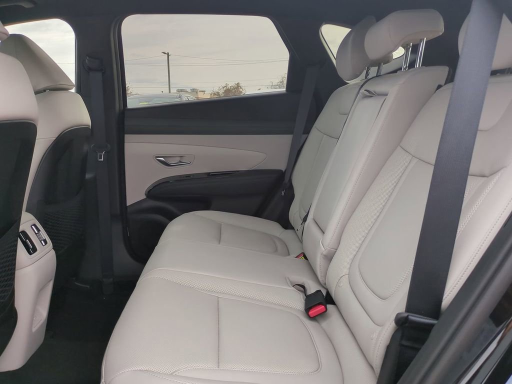 New 2026 Hyundai Tucson Limited image 16