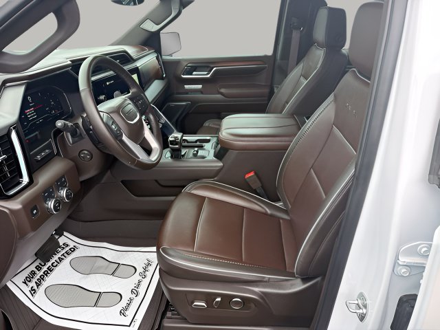 Used 2025 GMC Sierra 1500 Denali w/ Denali Reserve Package AWD/4WD image 5