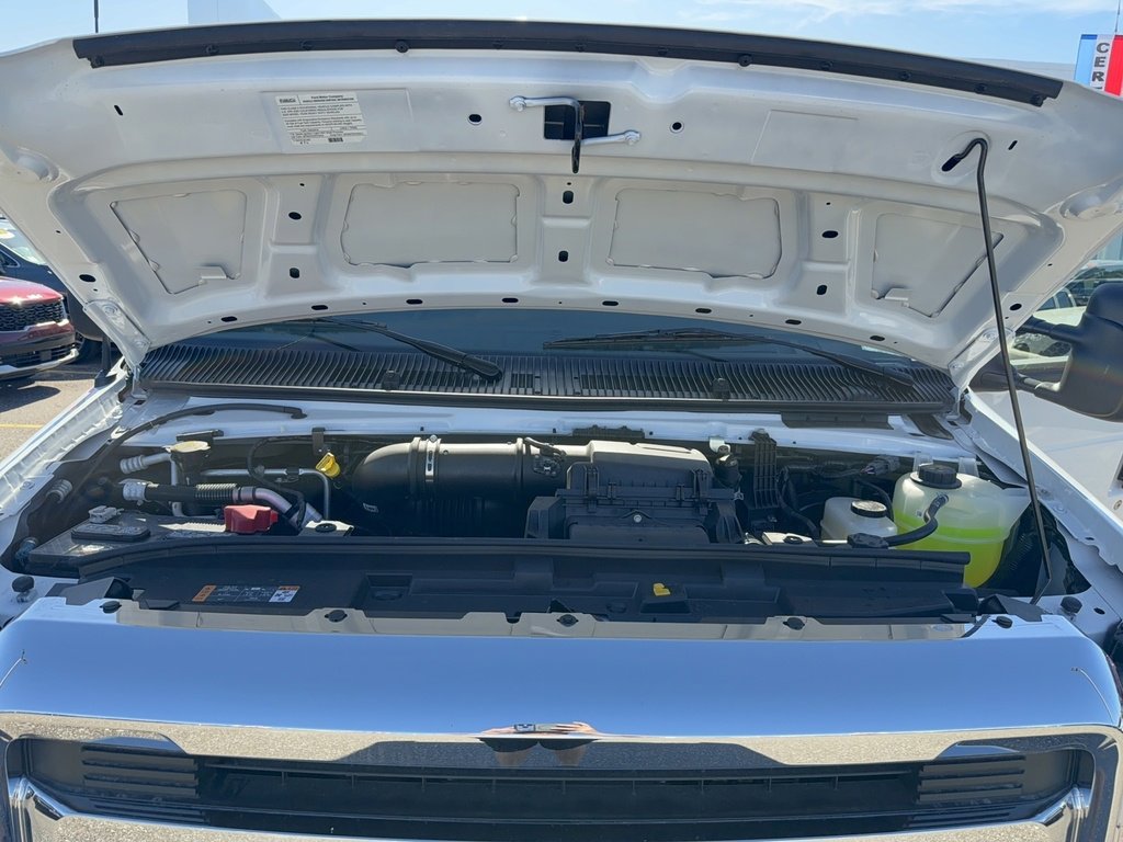 New 2026 Ford E-350 and Econoline 350 Super Duty w/ Power Equipment Group image 33