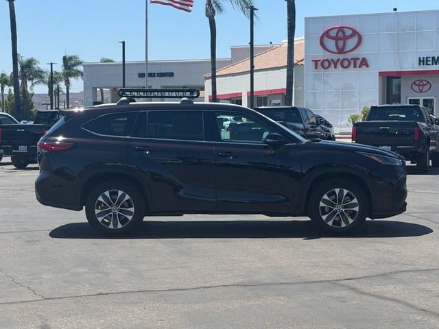 Used 2022 Toyota Highlander XLE FWD image 4