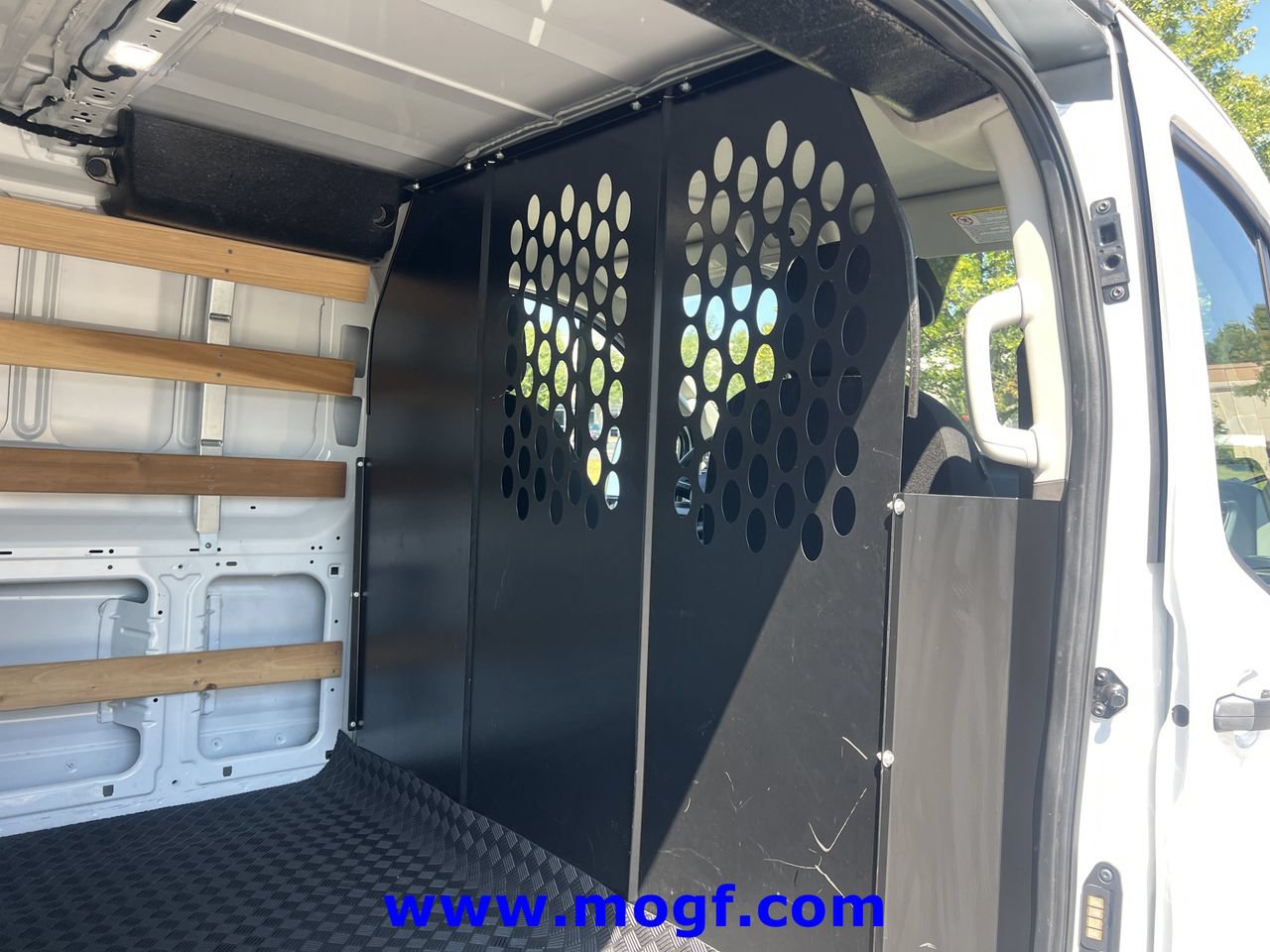 Used 2025 Ford Transit 250 Low Roof w/ Exterior Upgrade Package RWD image 22