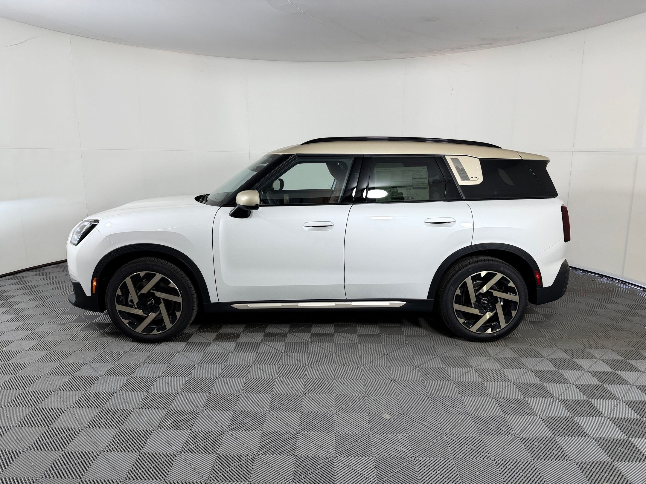 New 2027 MINI Cooper Countryman S w/ Comfort Package Max AWD/4WD image 2
