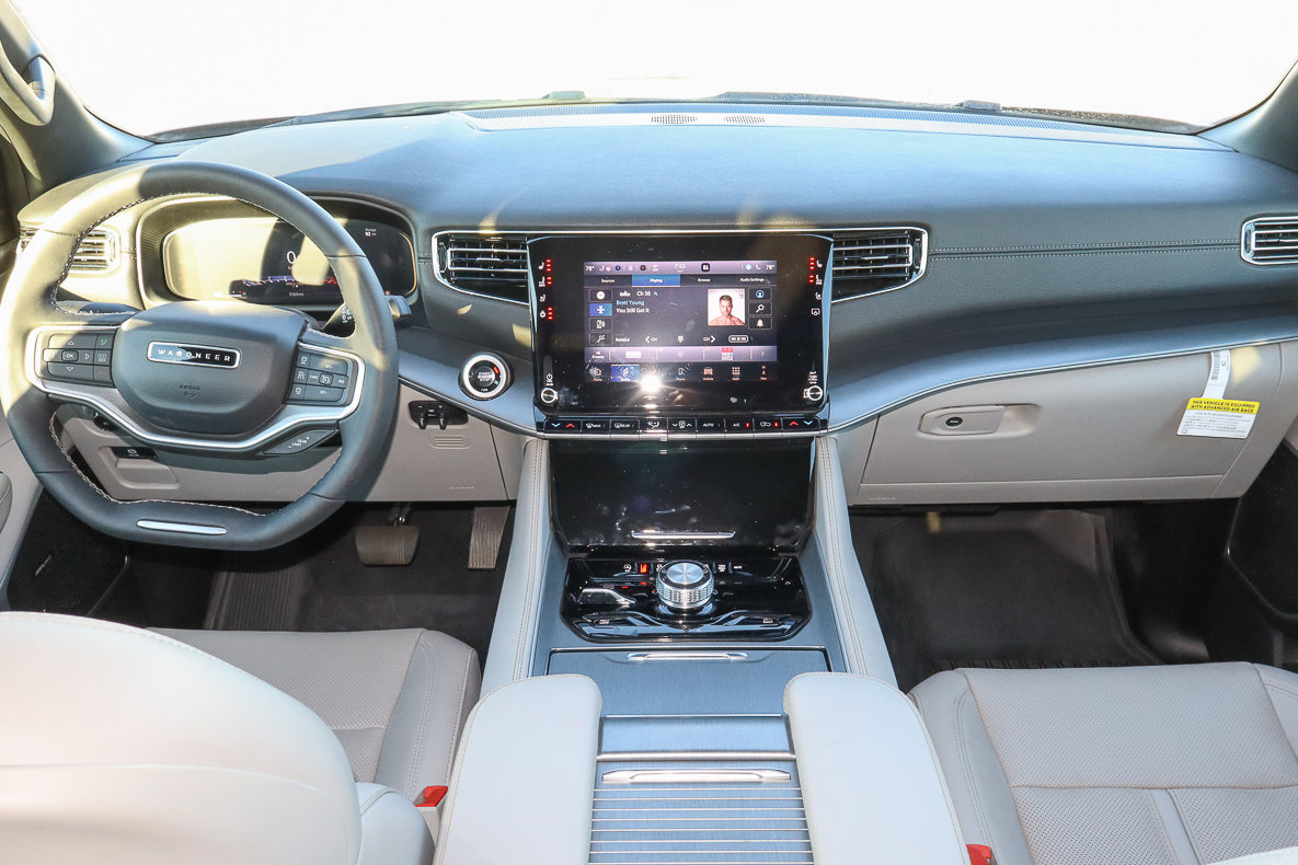 New 2025 Jeep Wagoneer w/ Premium Group I image 22