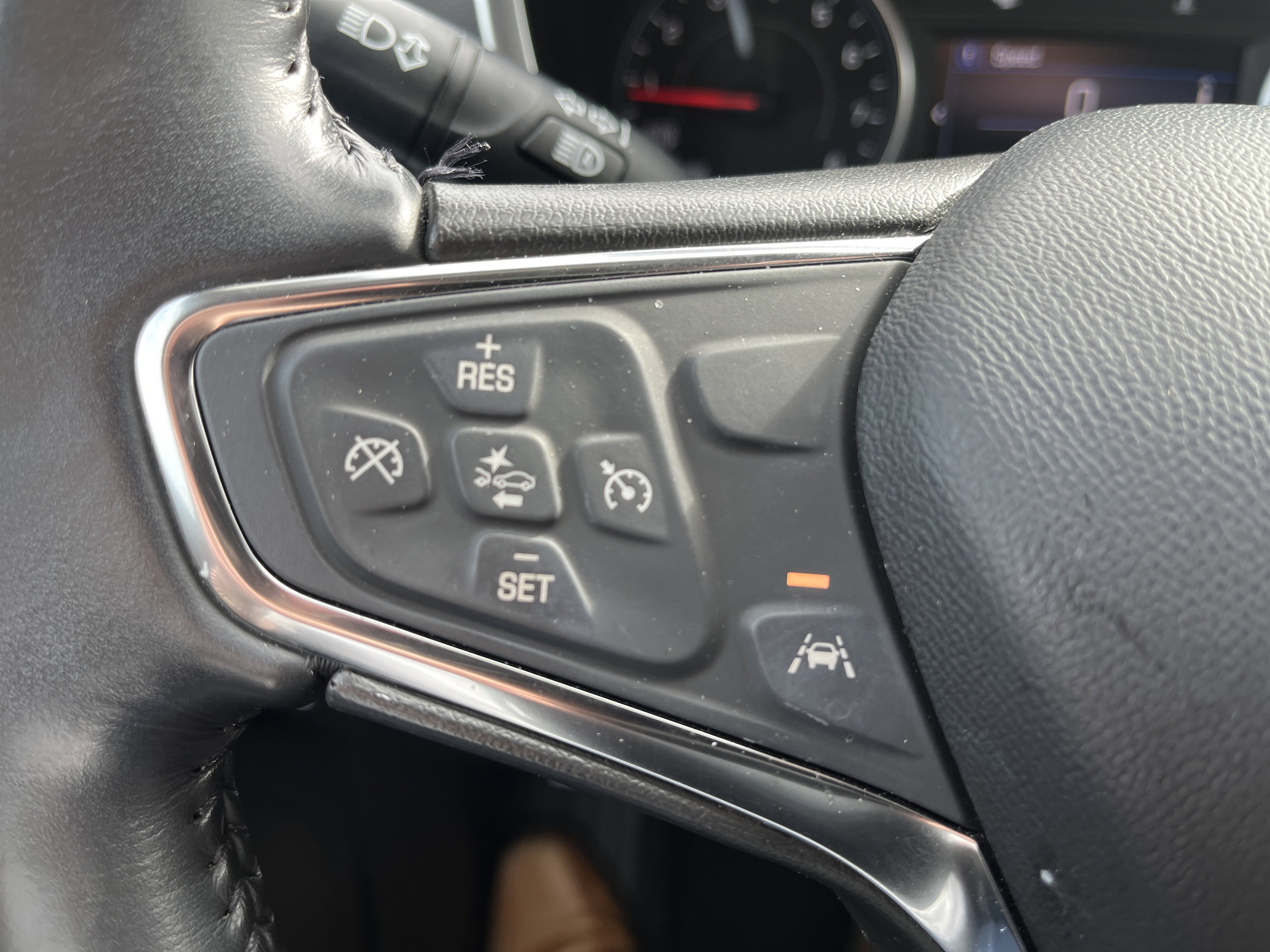 Used 2021 Chevrolet Equinox LT AWD/4WD image 19