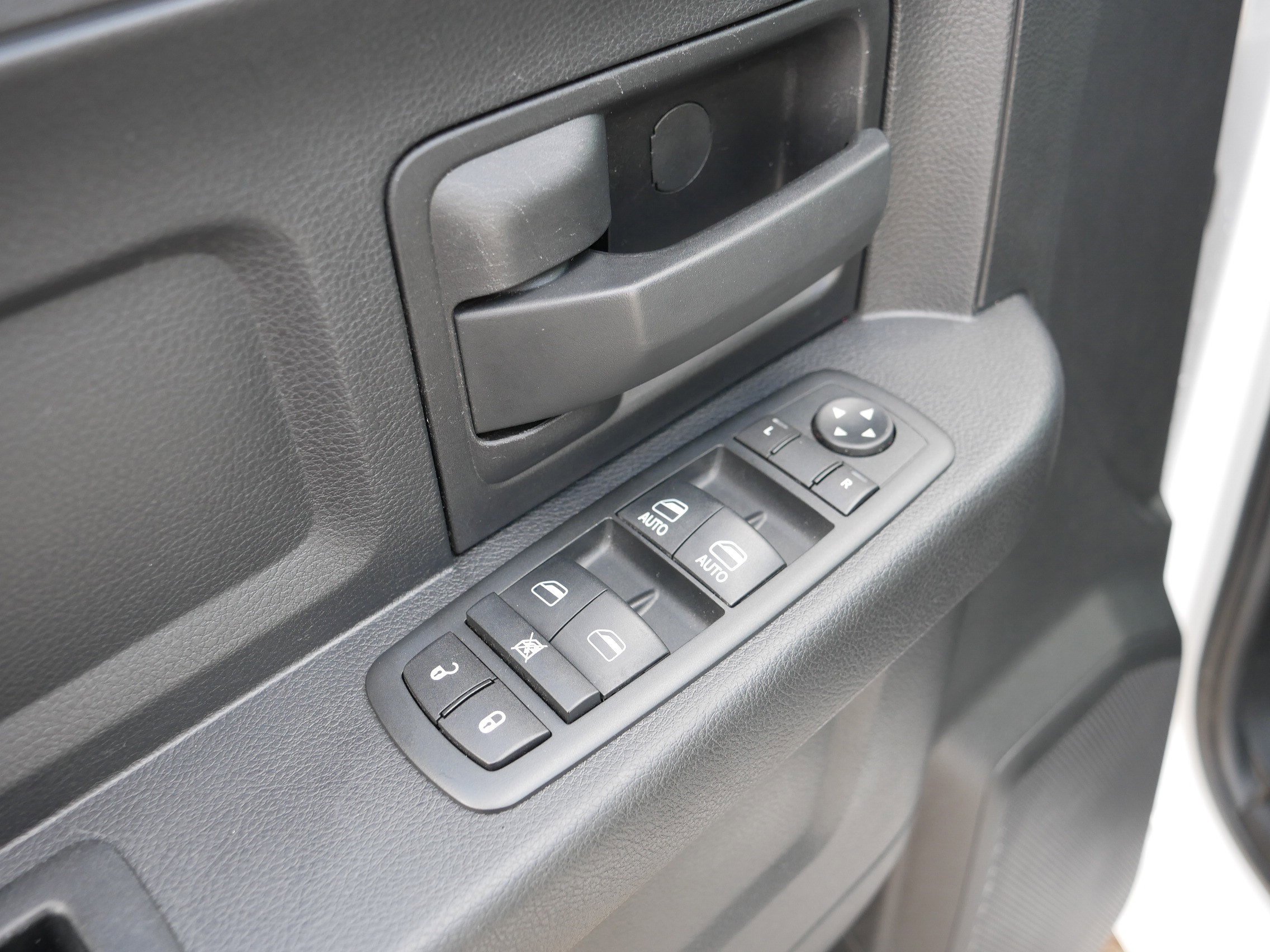 Used 2016 RAM 1500 Tradesman w/ Popular Equipment Group image 19