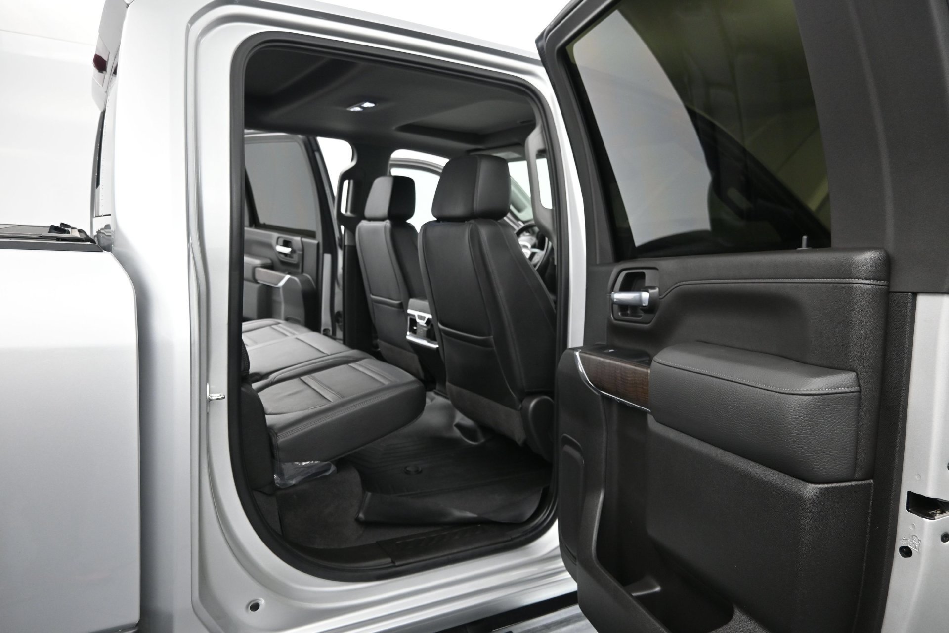 Used 2022 GMC Sierra 2500 Denali AWD/4WD image 11