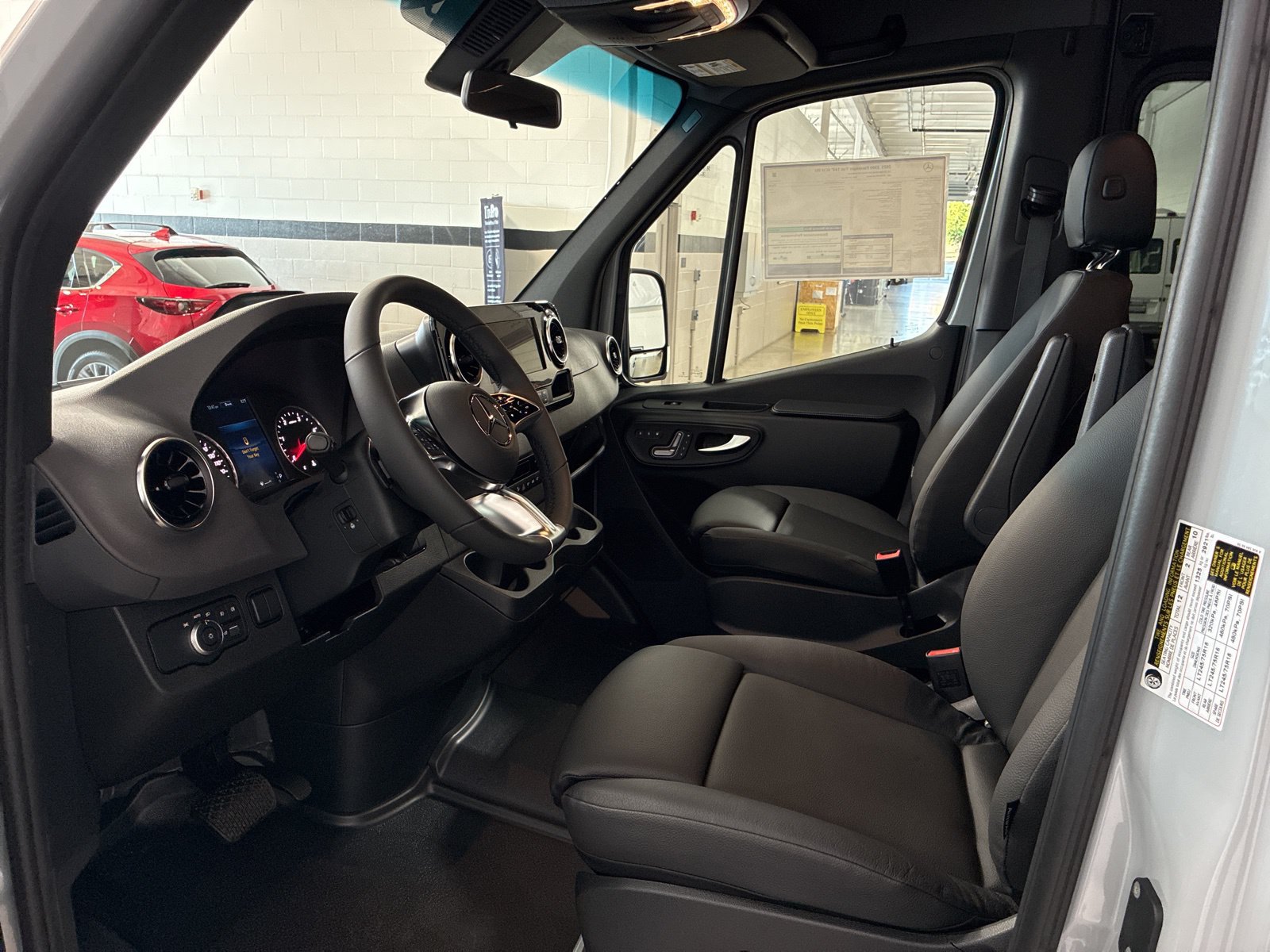 New 2025 Mercedes-Benz Sprinter 2500 image 8
