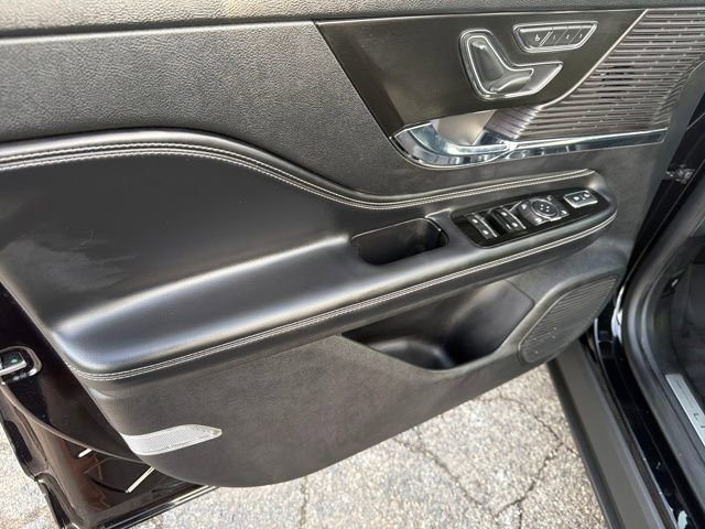 Certified 2022 Lincoln Corsair FWD image 13