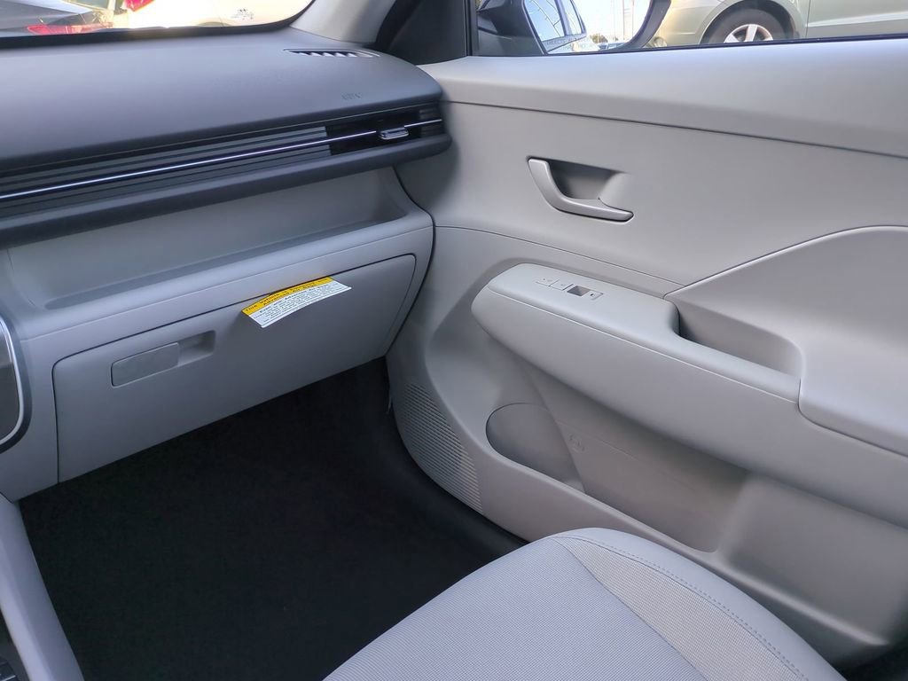 New 2026 Hyundai Kona SE image 19