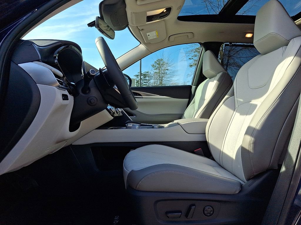 New 2026 INFINITI QX60 Luxe w/ Cargo Package image 10