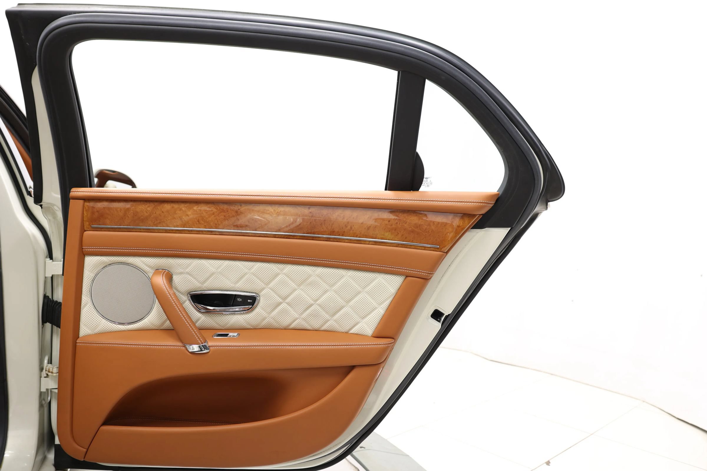 Used 2018 Bentley Flying Spur V8 AWD/4WD image 79