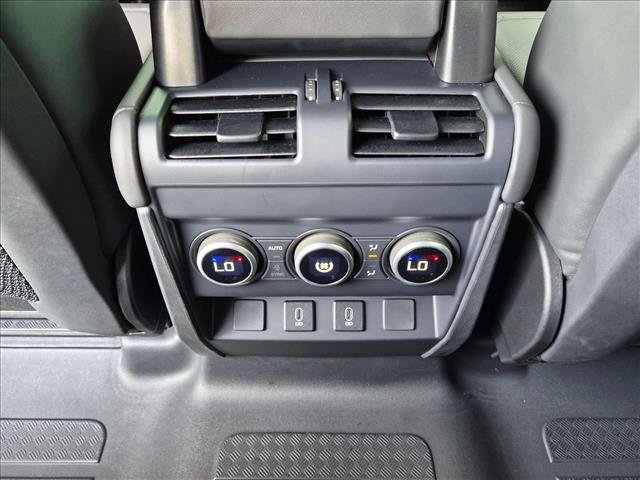 Certified 2026 Land Rover Defender 110 X-Dynamic SE AWD/4WD image 19