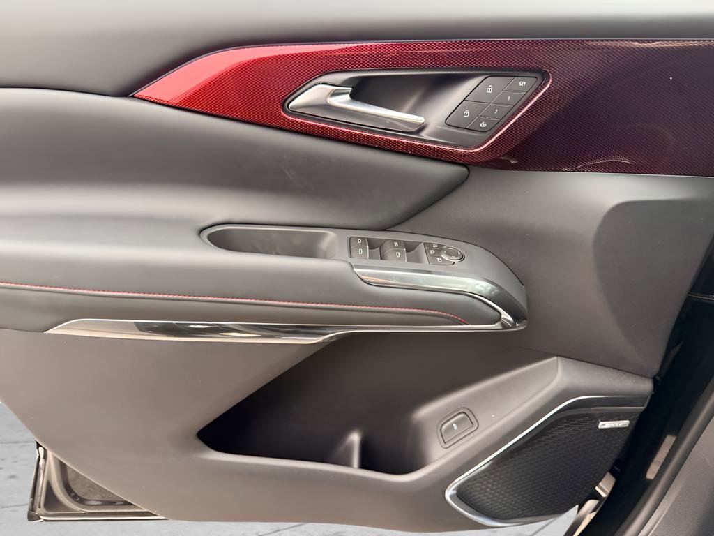 New 2026 Chevrolet Traverse RS w/ LPO, Floor Liner Package image 20