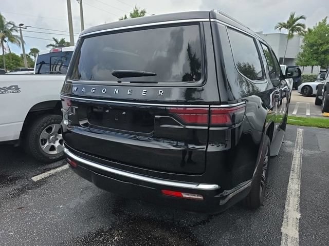 Used 2024 Jeep Wagoneer 4WD w/ Premium Group I image 5