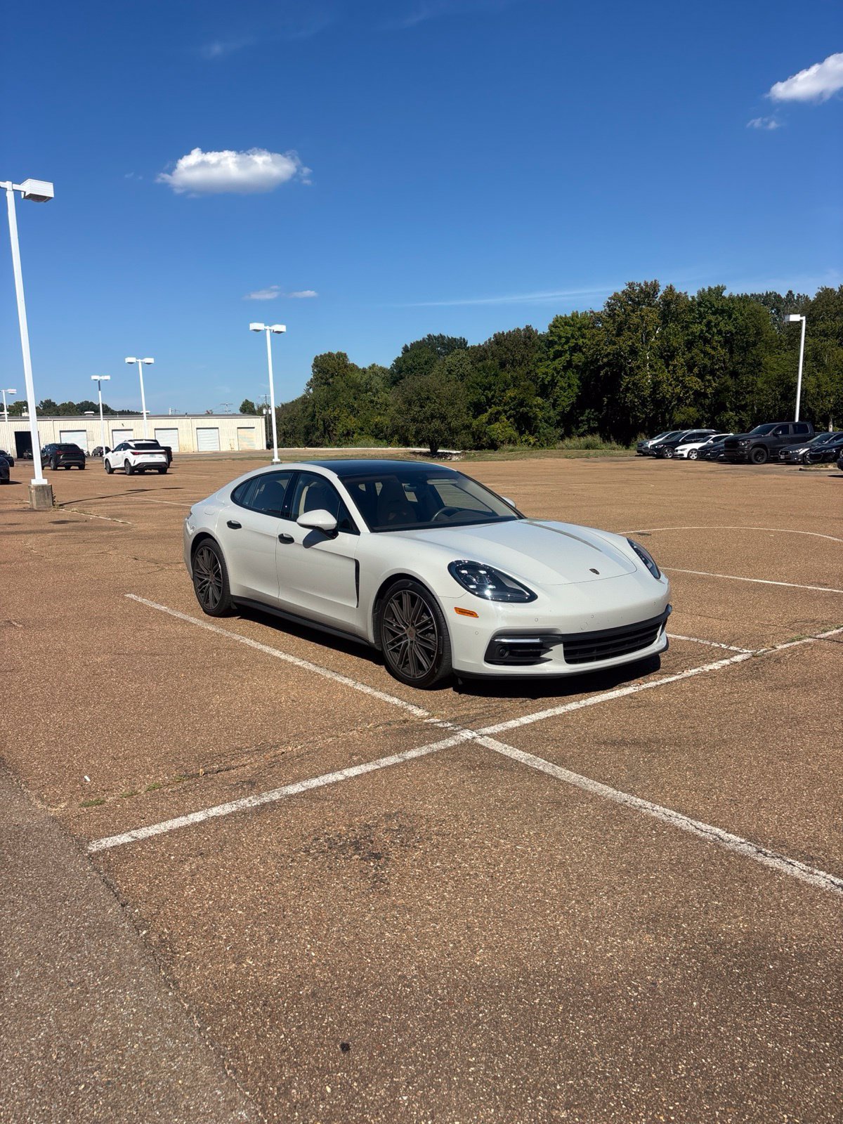Used 2019 Porsche Panamera image 8