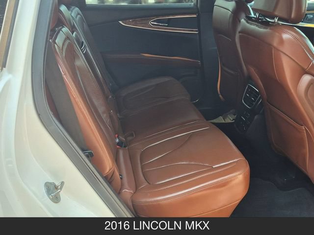 Used 2016 Lincoln MKX Reserve w/ Climate Package AWD/4WD image 26