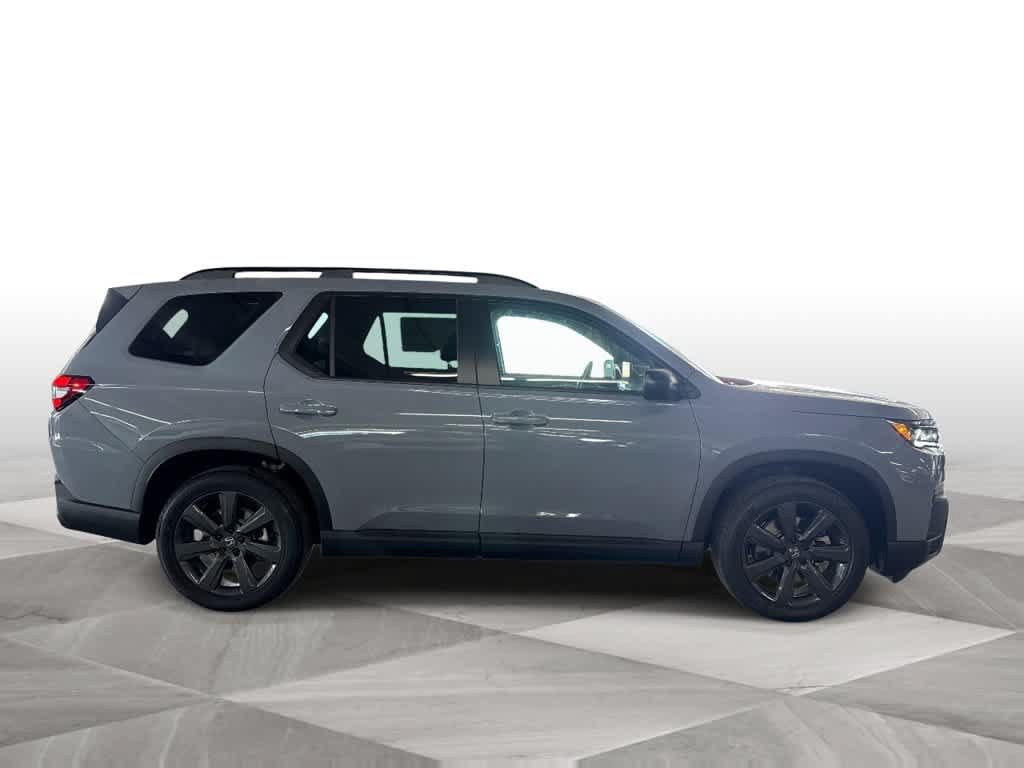 New 2026 Honda Pilot Sport image 9