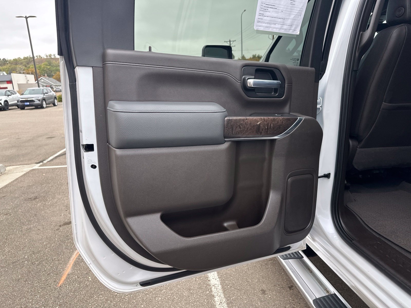 Used 2020 GMC Sierra 3500 Denali w/ Technology Package AWD/4WD image 29