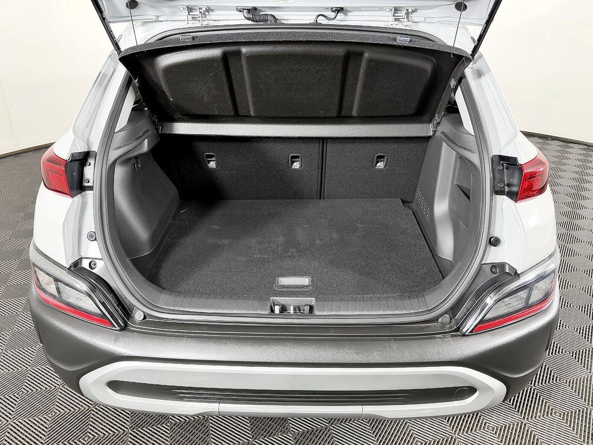 Used 2022 Hyundai Kona SEL AWD/4WD image 14