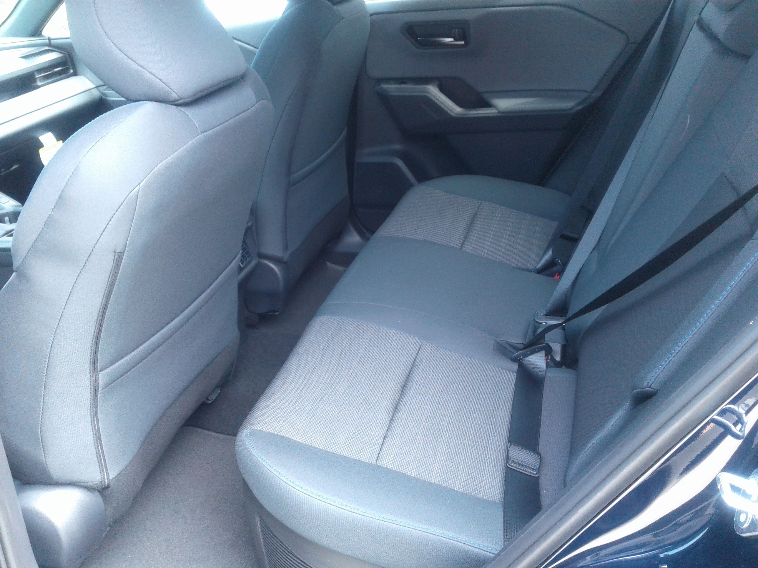 New 2026 Toyota RAV4 SE FWD image 4