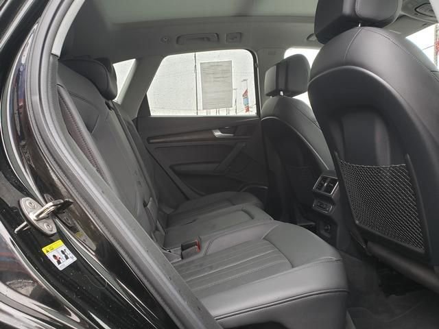 Used 2018 Audi Q5 2.0T Premium Plus w/ Premium Plus Package AWD/4WD image 19