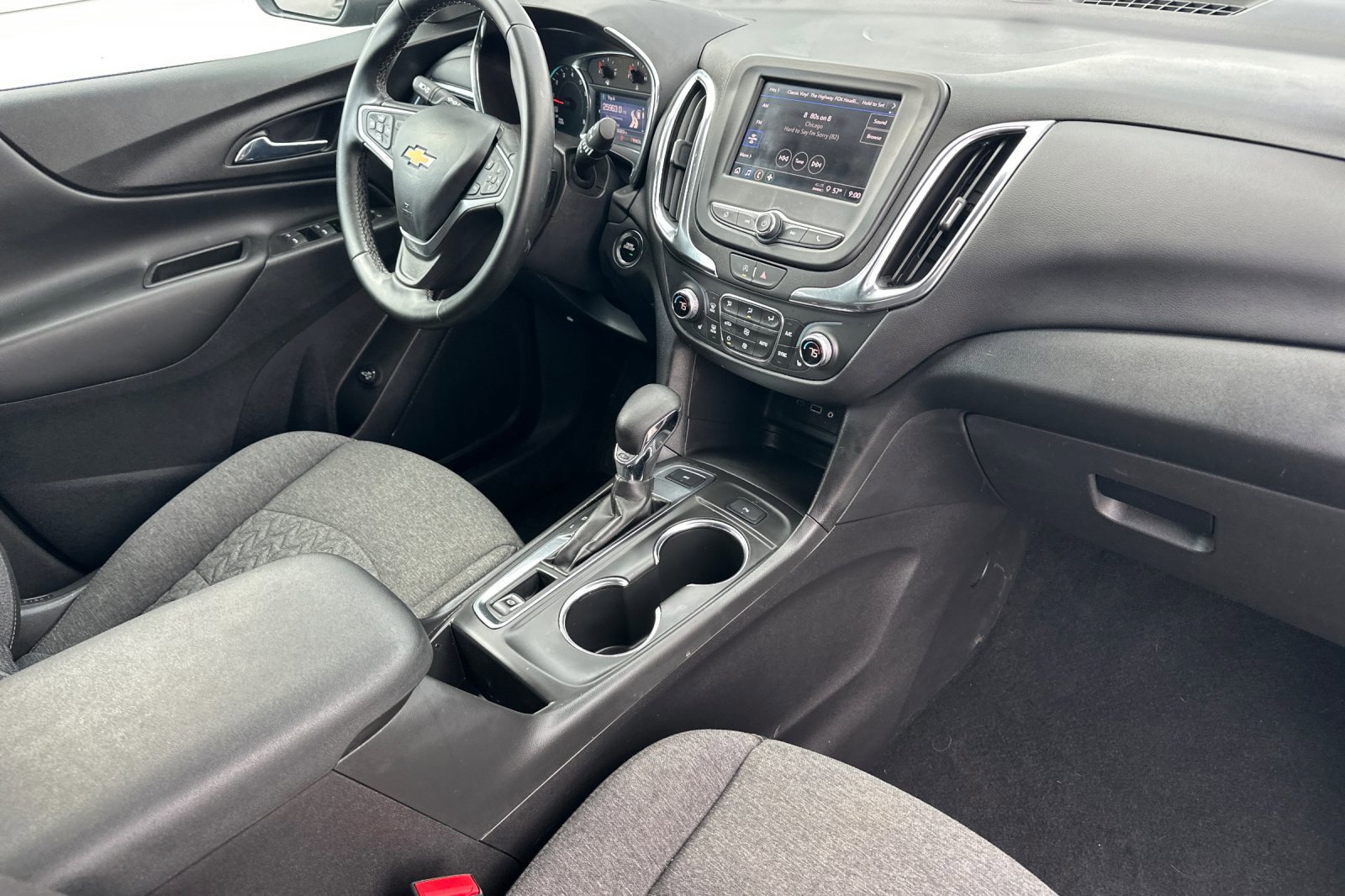 Used 2023 Chevrolet Equinox LT w/ Driver Convenience Package AWD/4WD image 16