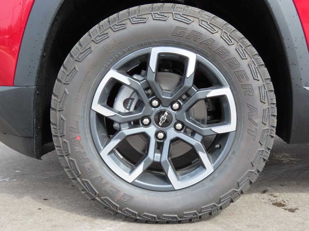 New 2026 Chevrolet Equinox ACTIV image 17