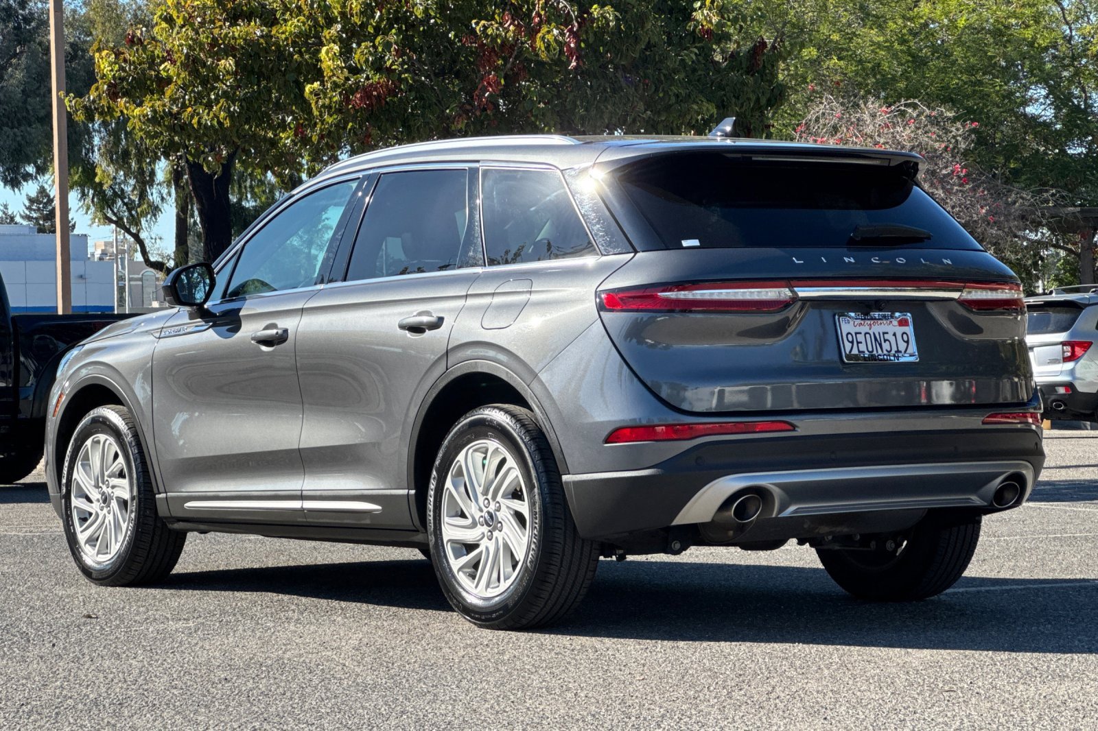 Certified 2022 Lincoln Corsair FWD image 6