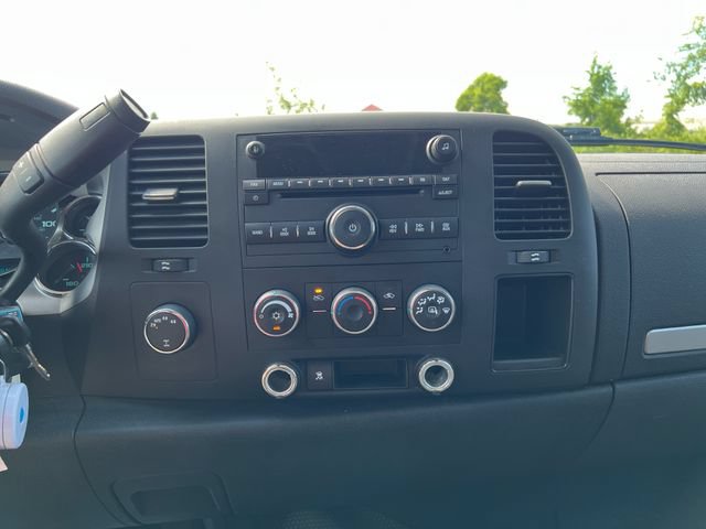 Used 2010 Chevrolet Silverado 1500 LT AWD/4WD image 21