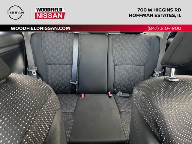 Used 2009 Pontiac Vibe w/ Sun And Sound Package FWD image 31