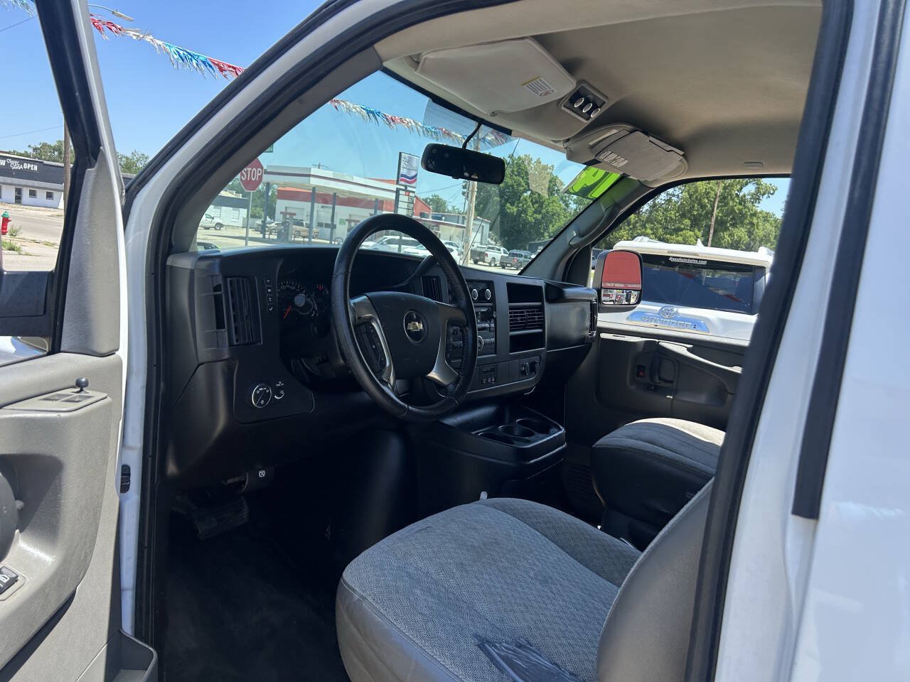 Used 2014 Chevrolet Express 1500 LT w/ LT Preferred Equipment Group RWD image 12