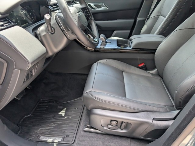 New 2026 Land Rover Range Rover Velar Dynamic SE image 24
