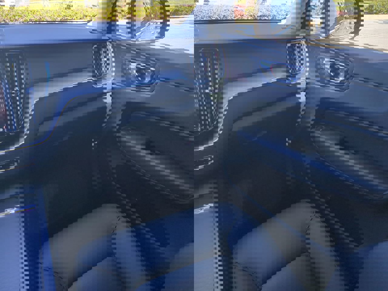 Used 2025 Volvo XC60 T8 Core w/ Protection Package Premier image 16