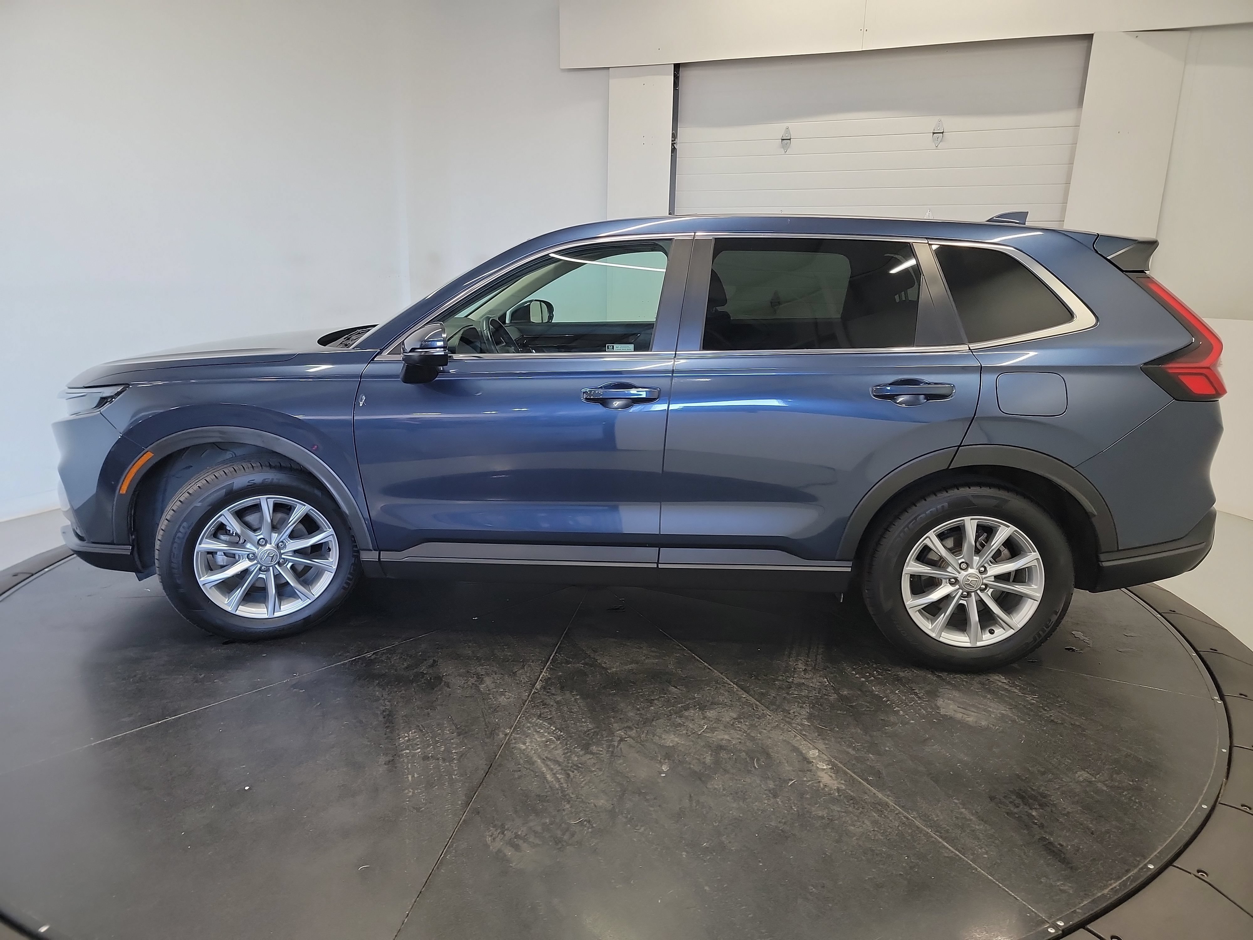 Used 2024 Honda CR-V EX-L image 5