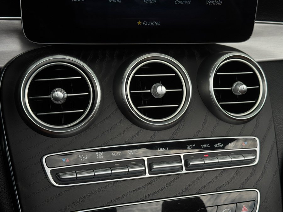 Used 2021 Mercedes-Benz C 300 4MATIC Cabriolet image 77