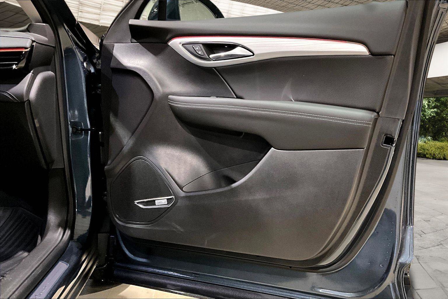 New 2026 Buick Envision Avenir image 13