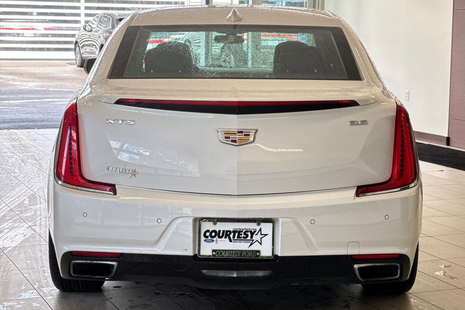 Used 2019 Cadillac XTS Luxury image 5