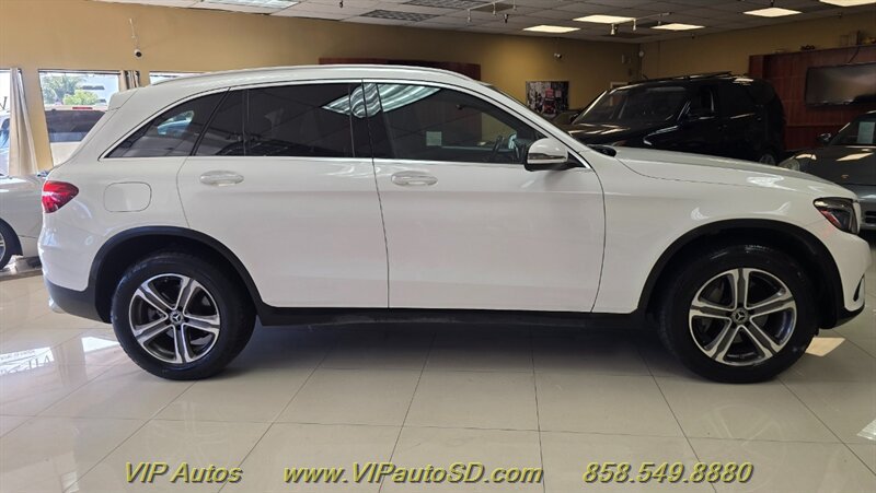 Used 2019 Mercedes-Benz GLC 300 4MATIC image 5