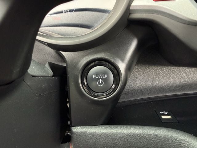 Used 2025 Toyota Sienna XSE FWD image 24